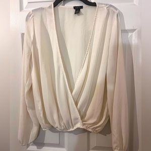 Rue21 off white sheer top size M 100% polyester